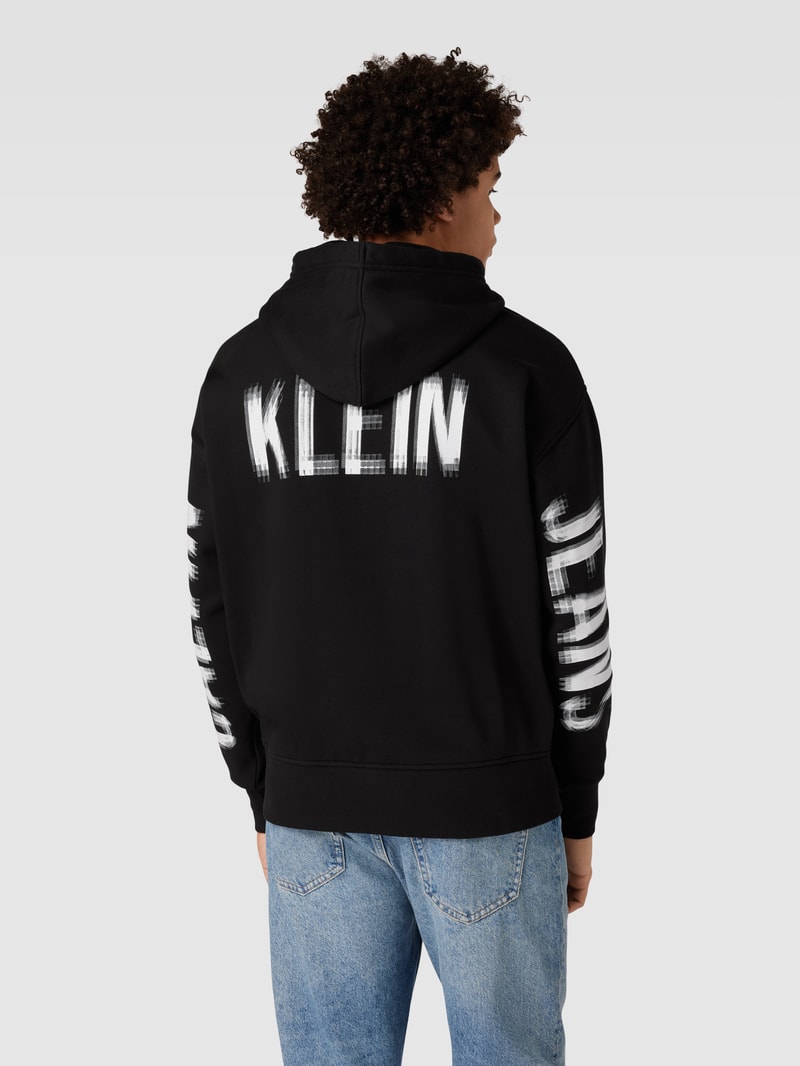 Hoodie mit Label-Detail in black
