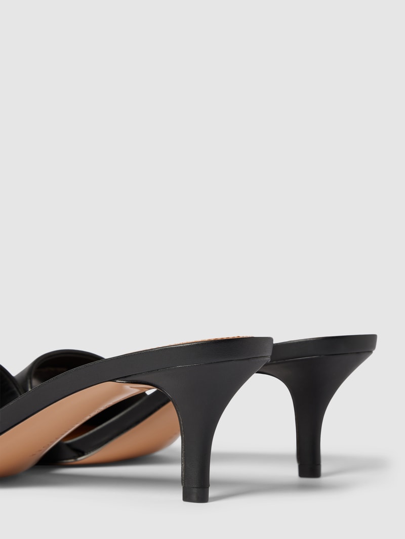 Sandaletten mit Label-Detail Modell 'ELEVATED' in schwarz
