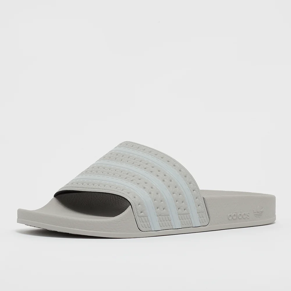 adidas adilette Badelatschen HQ1425 / grau
