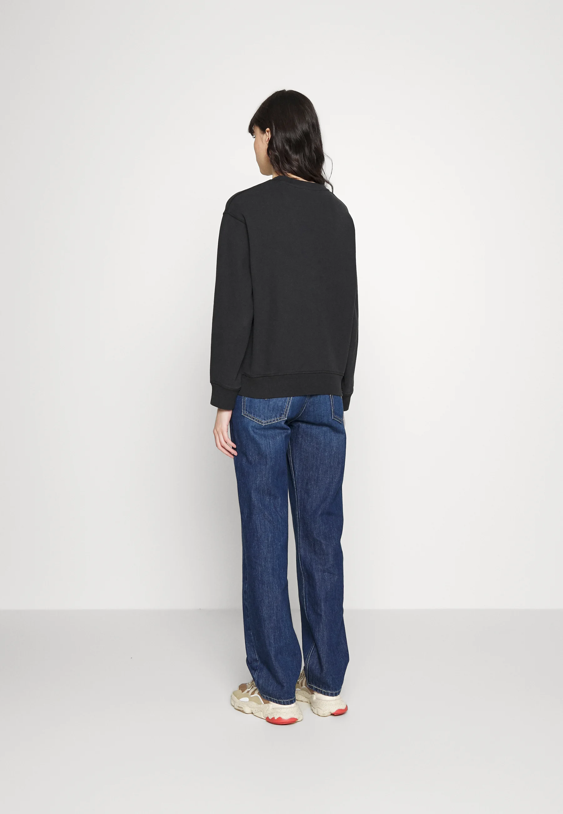 Sudadera Levi's® GRAPHIC STANDARD CREW