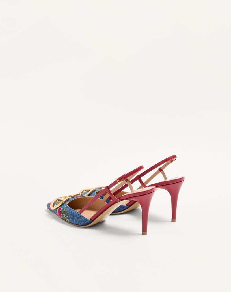 VLogo Signature Slingback Décolleté i denim med 80 mm kirsebærbroderi
