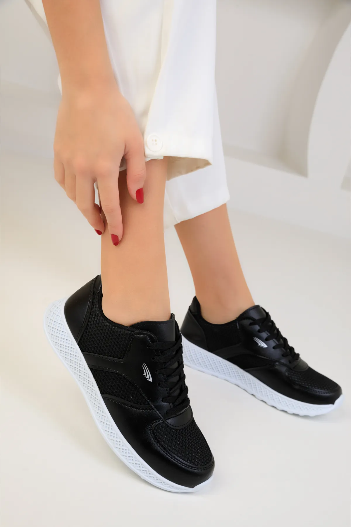 SOHO  Schwarze Damen Sneakers 17166