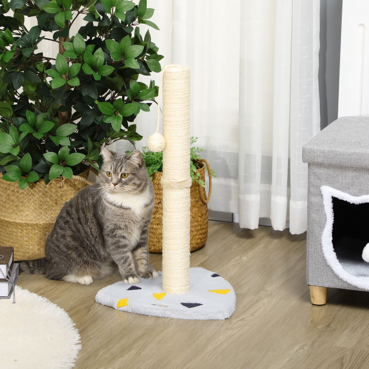 PawHut Kratzbaum, 62 cm, Kratzstamm für Katzen mit Kratzball, Katzenkratzbaum