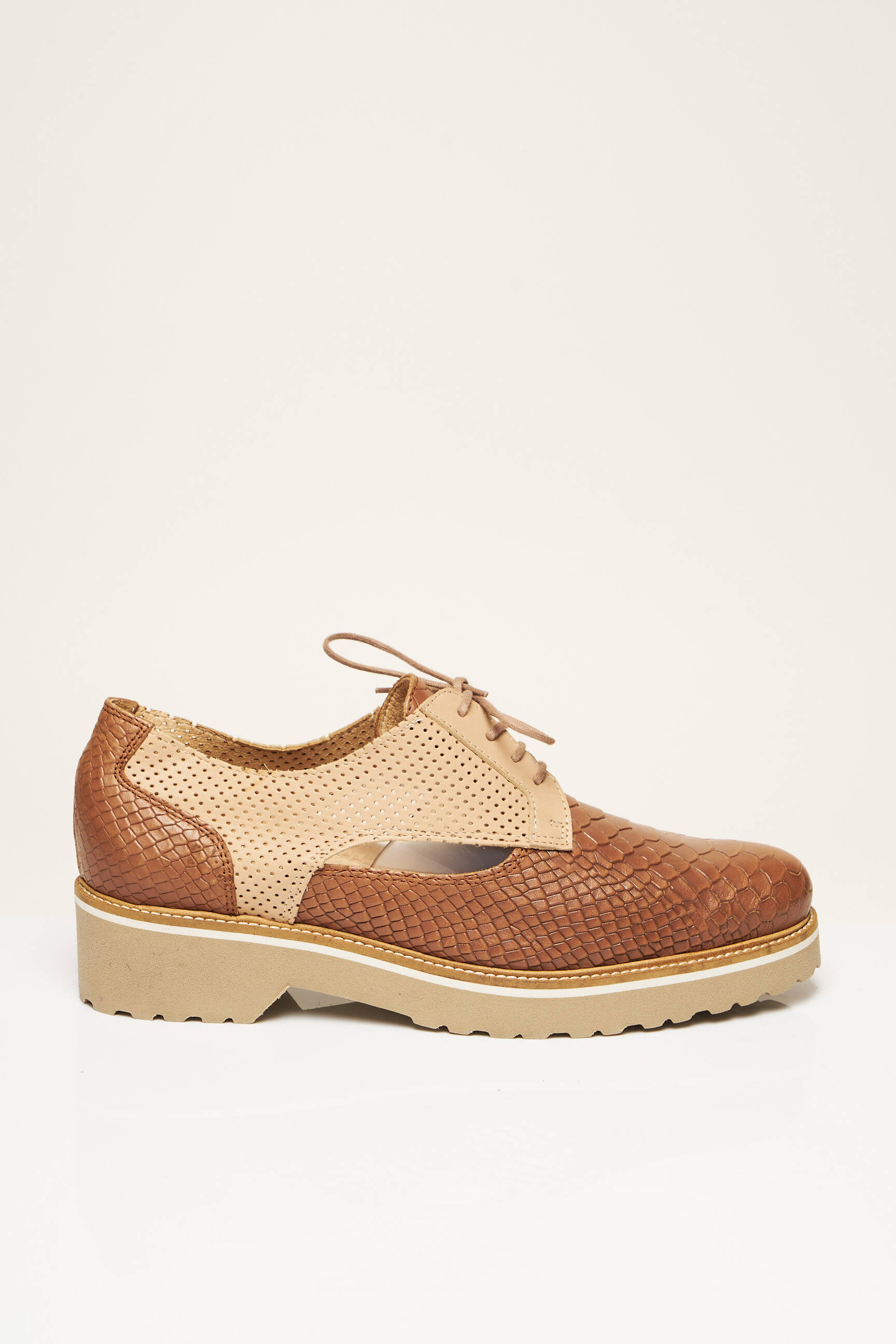 Paire Et Impaire Derby Femme couleur marron