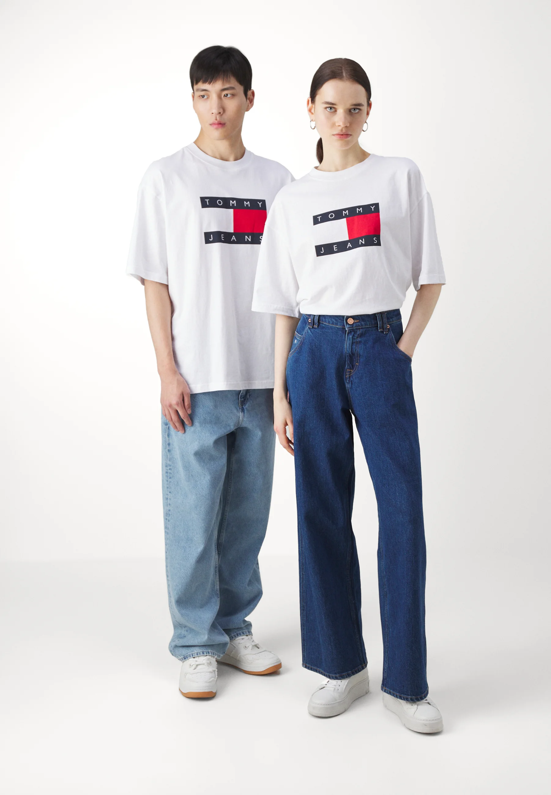 Tommy Jeans SKATE FLAG TEE UNISEX - Camiseta con estampado