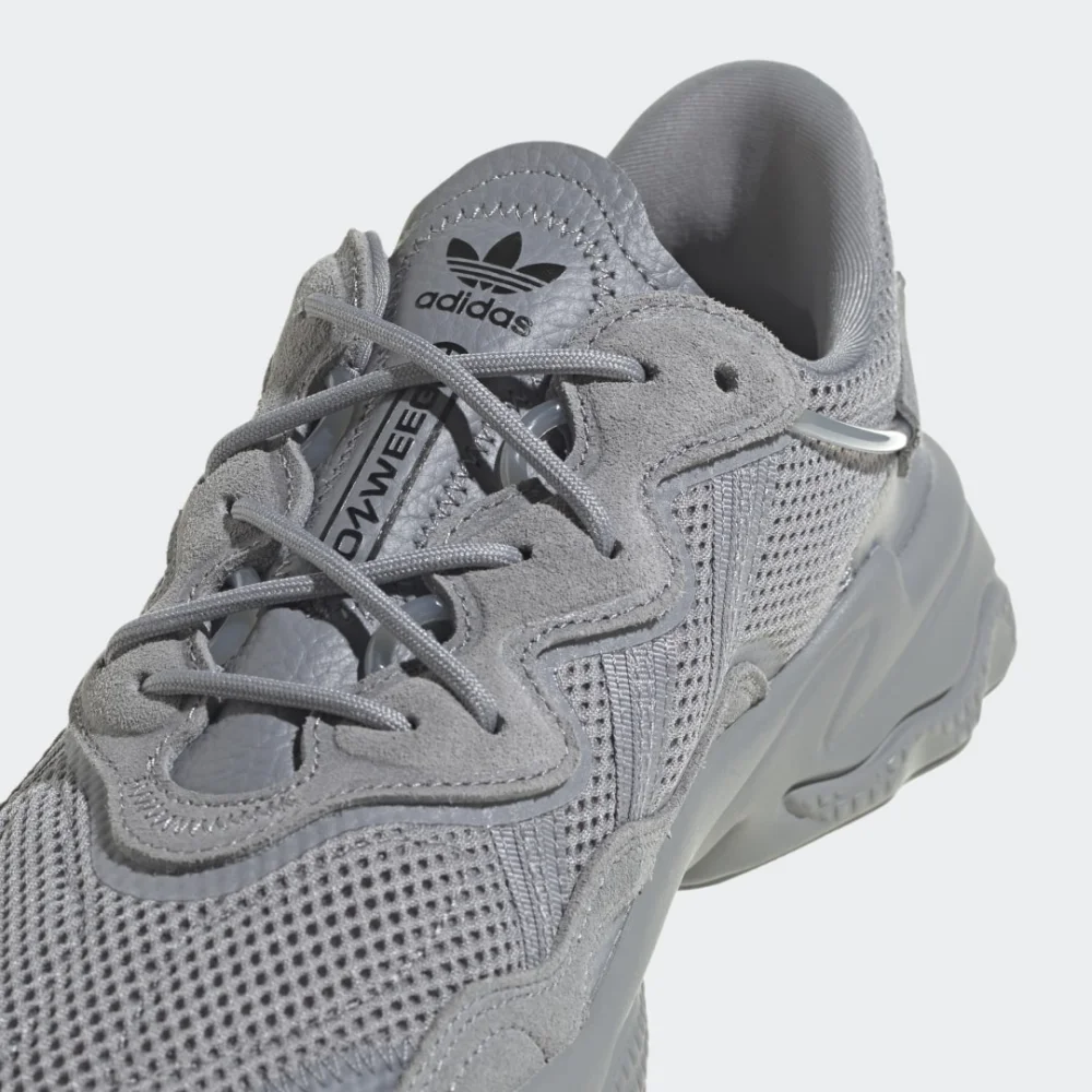 adidas Ozweego GW4671 / grau
