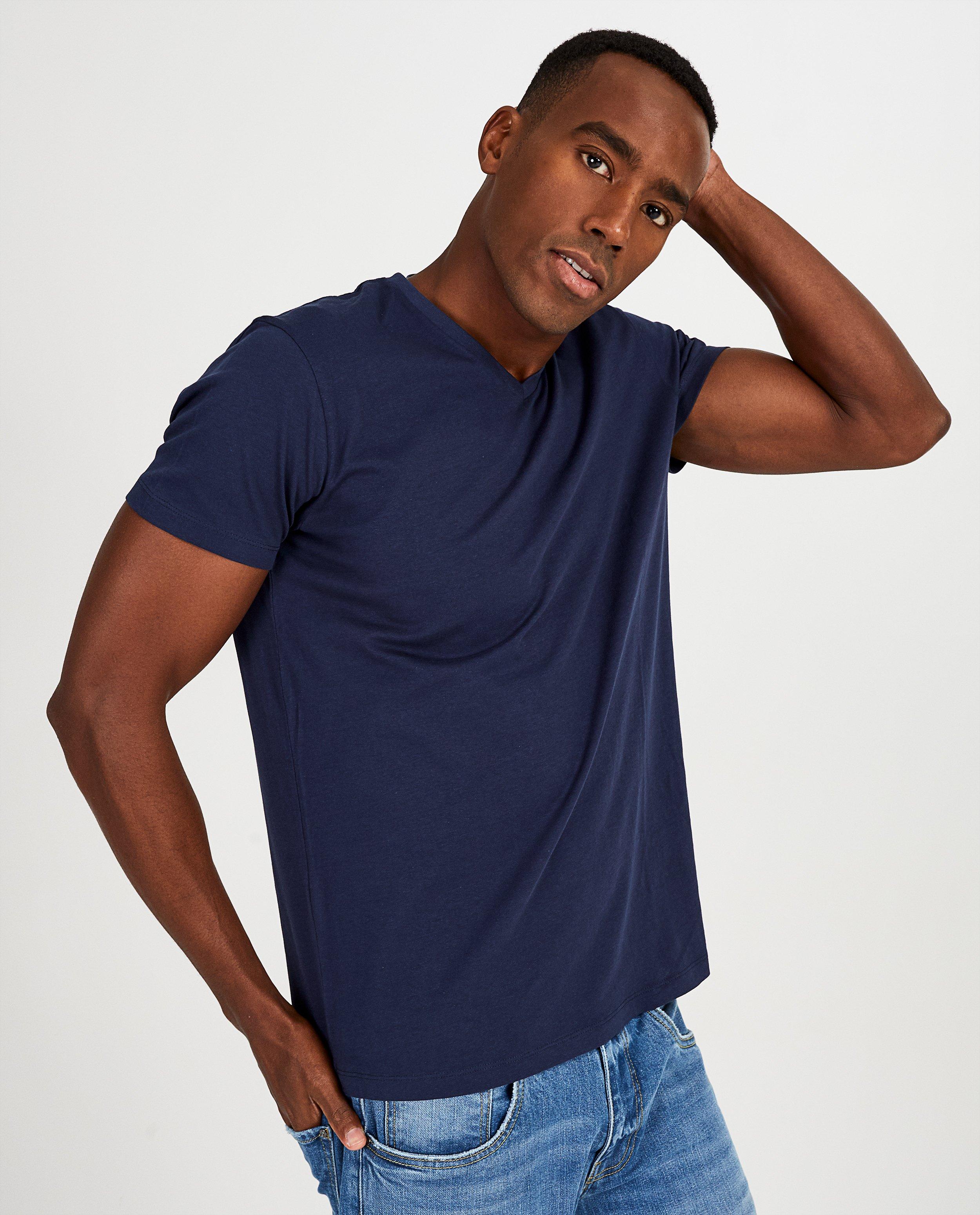 Tricou JBC albastru închis din bumbac organic cu decolteu în V, albastru închis