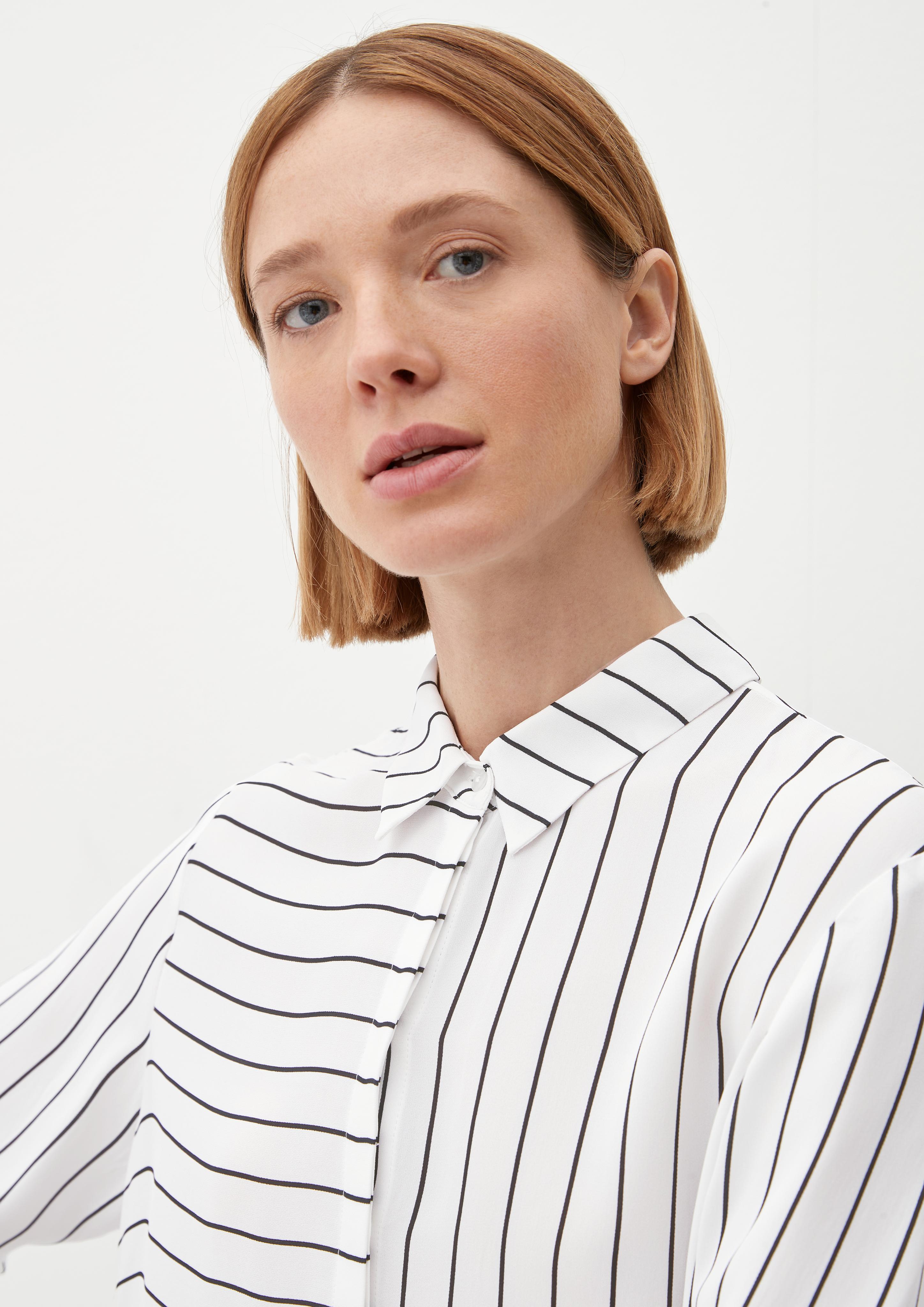 Bluse aus Viskose  2126935-02G1