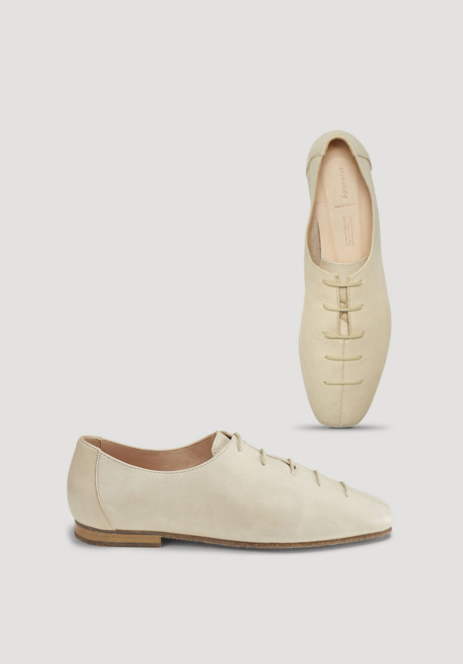 Schnürschuh