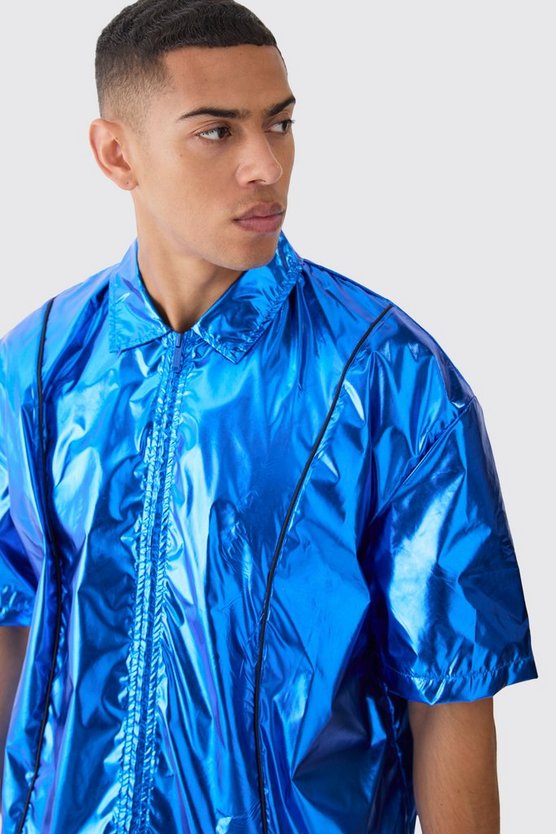 Kastiges Oversize Hemd und Shorts in Metallic-Optik