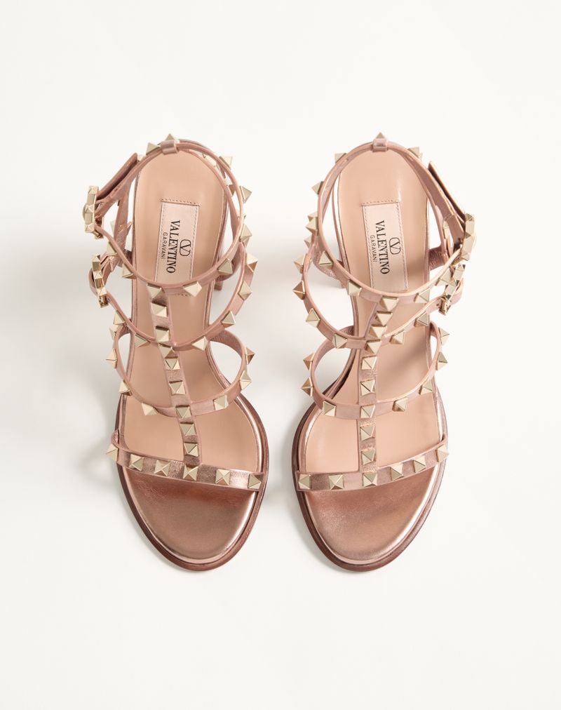 Sandália Rockstud em couro de bezerro laminado com tiras de 90 mm