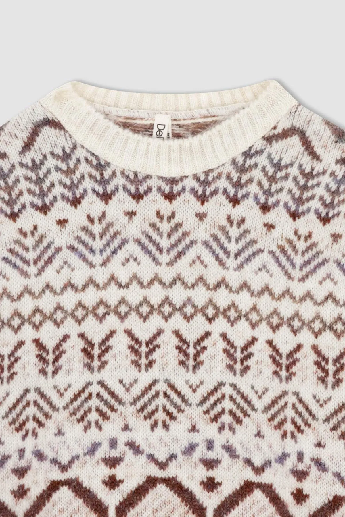 DeFacto  Mädchenpullover mit normaler Passform und Rundhalsausschnitt