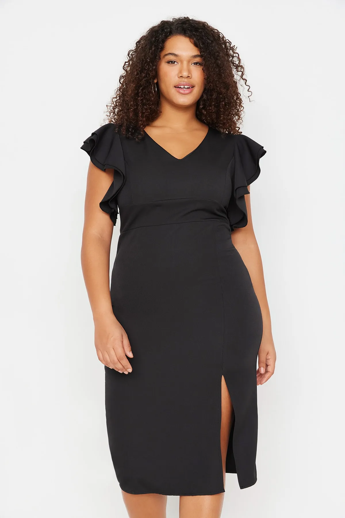 Trendyol Curve  Schwarzes, figurbetontes Kleid mit gewebtem Ärmeldetail TBBSS22AH00042