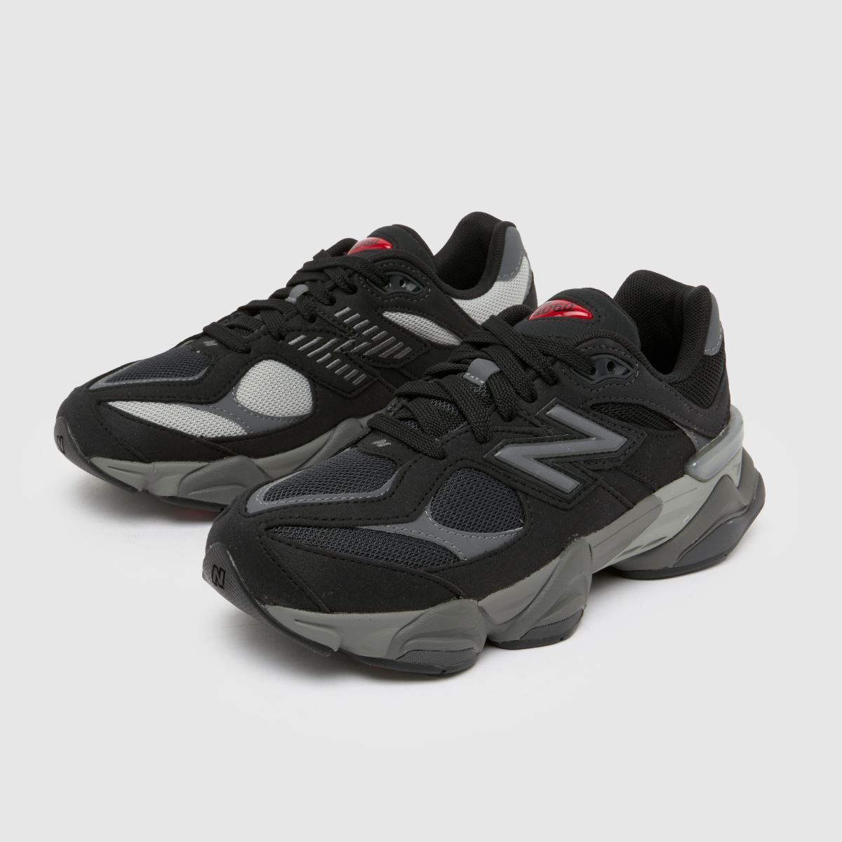New Balance fekete és szürke 9060 ifjúsági cipő
