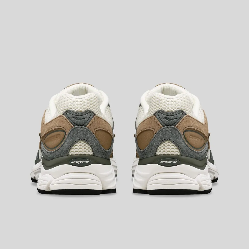 Saucony ProGrid Omni Premium 9 S70740-13 / grün
