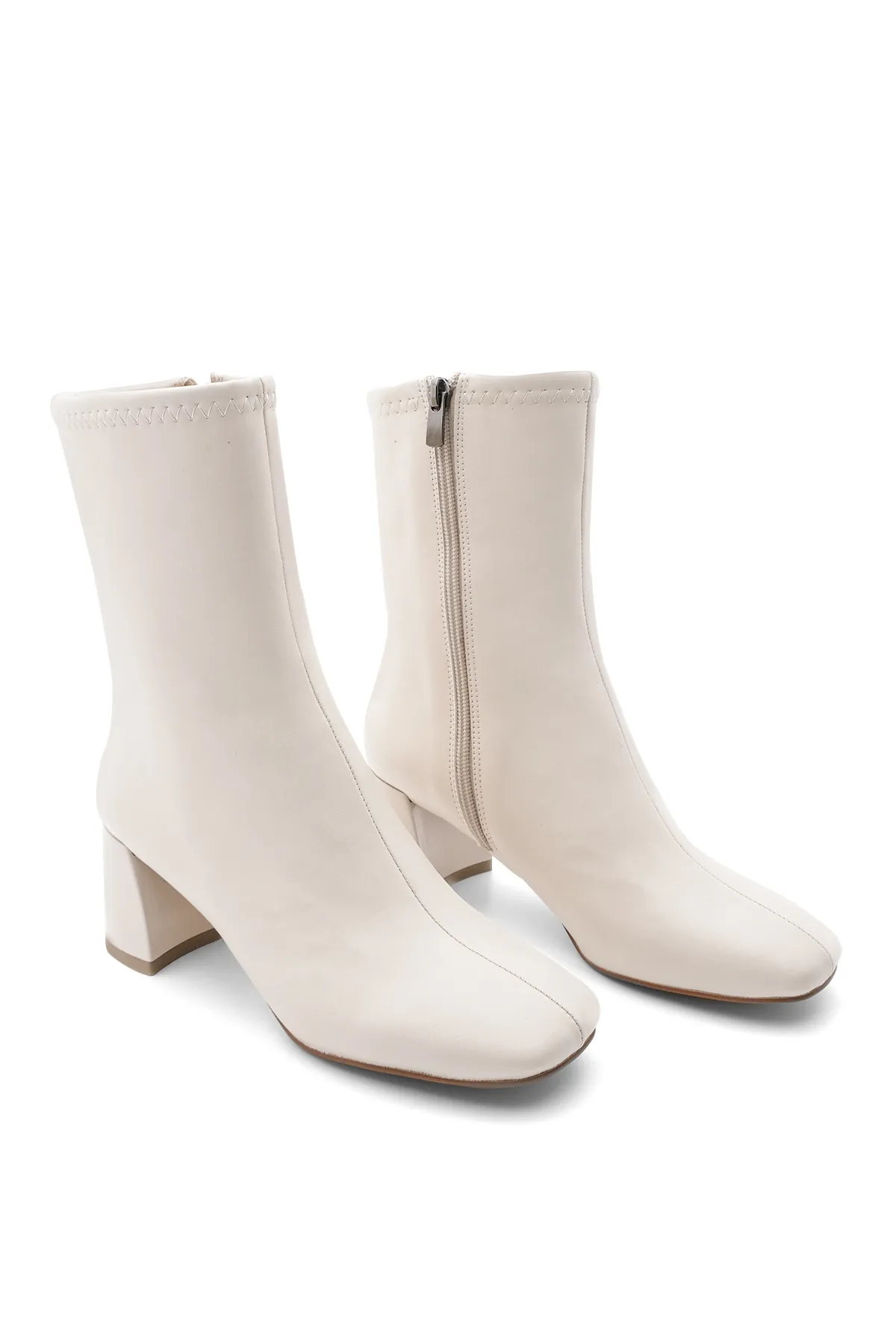 Marjin  Damenstiefel mit Absatz und stumpfer Zehenpartie und Reißverschluss Nonas in Ecru