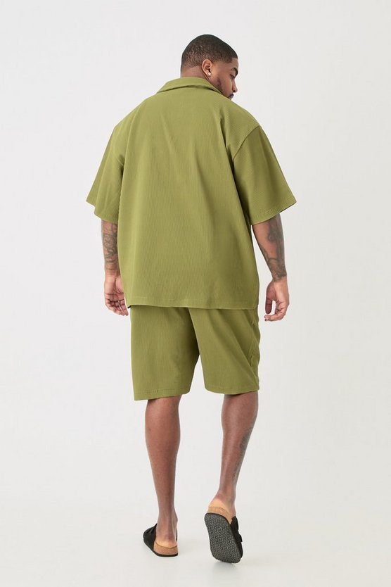 Plus Hemd & Shorts in Khaki