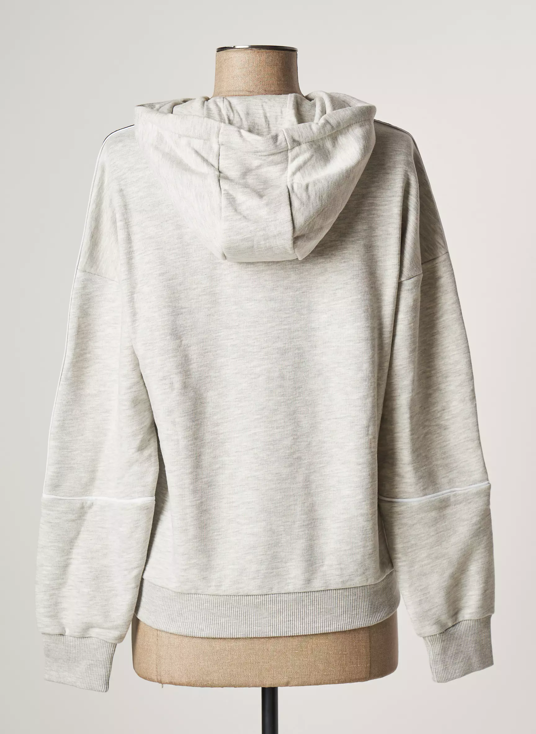 Fila Sweat Capuche Femme couleur gris