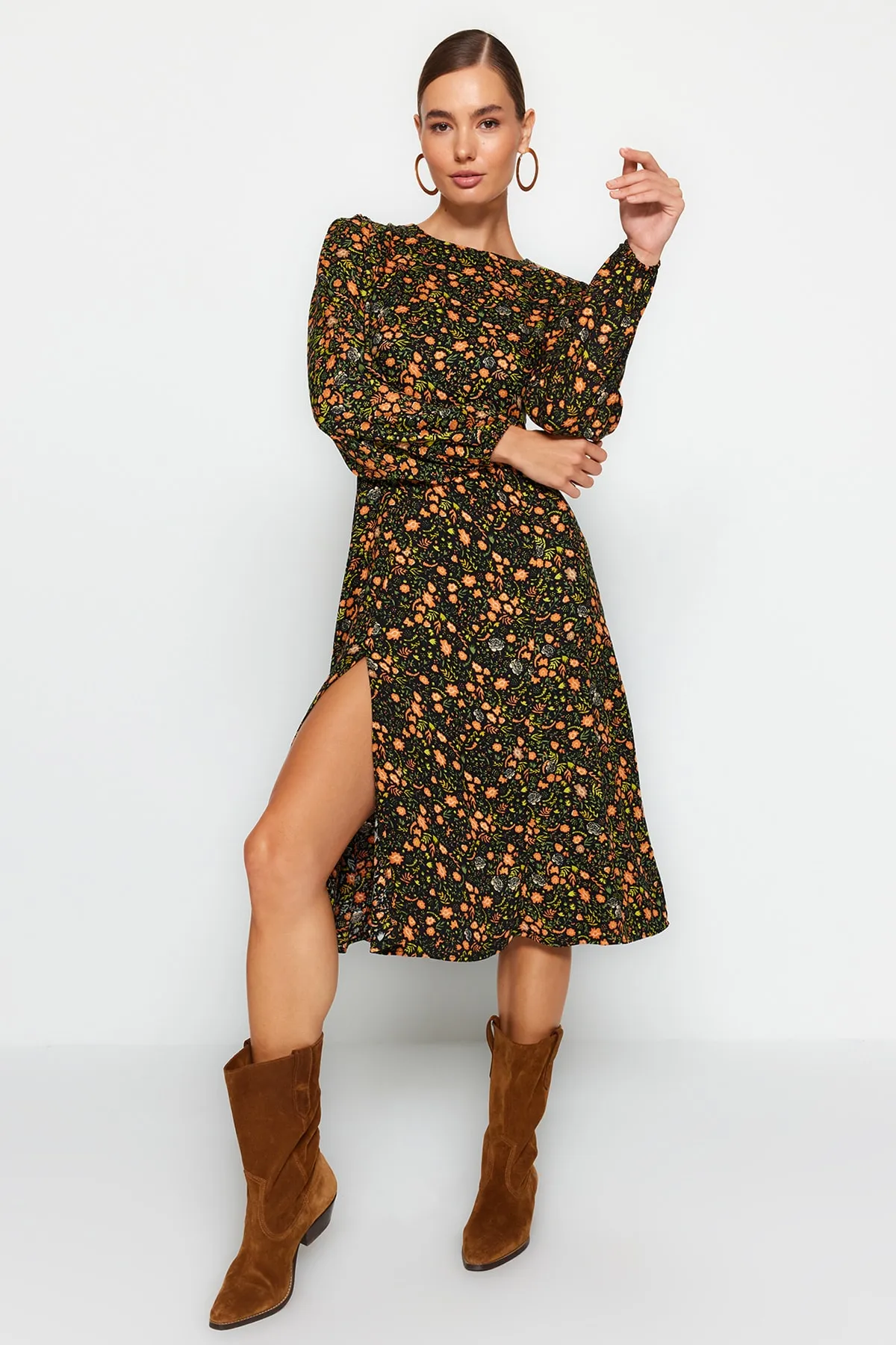 Trendyol Collection  Mehrfarbiges, gemustertes Webkleid mit Schlitz TWOAW23EL00325