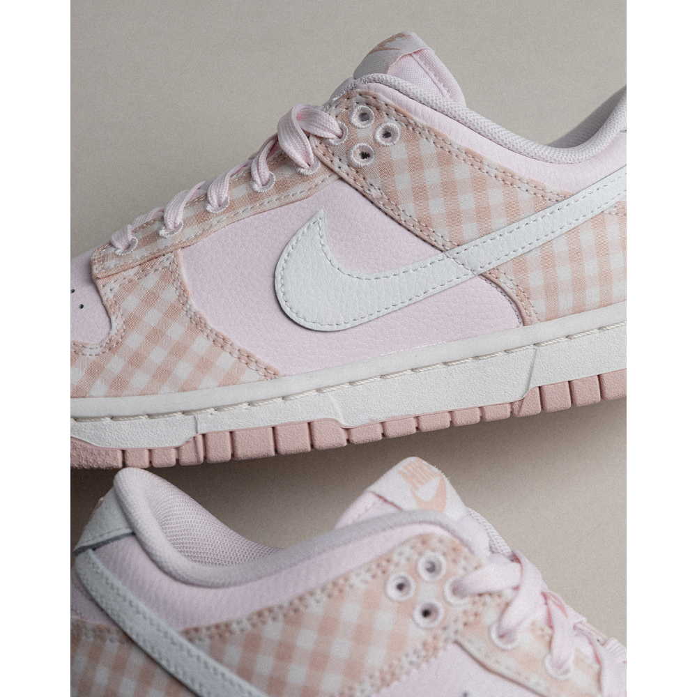 Nike Dunk Low FB9881 600 / pink