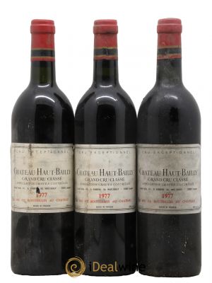 Château Haut-Bailly Cru Classé de Graves  1977 - Lot de 3 Bouteilles