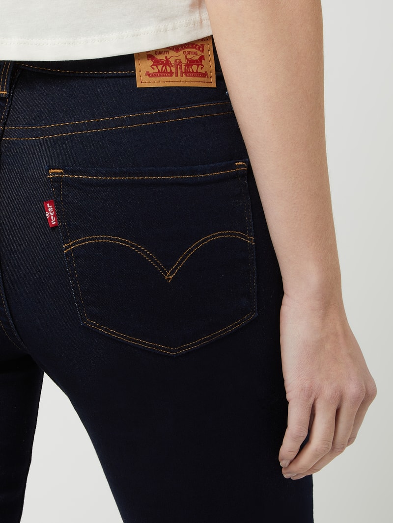 Shaping Skinny Fit Jeans mit Stretch-Anteil Modell '311™' in dunkelblau