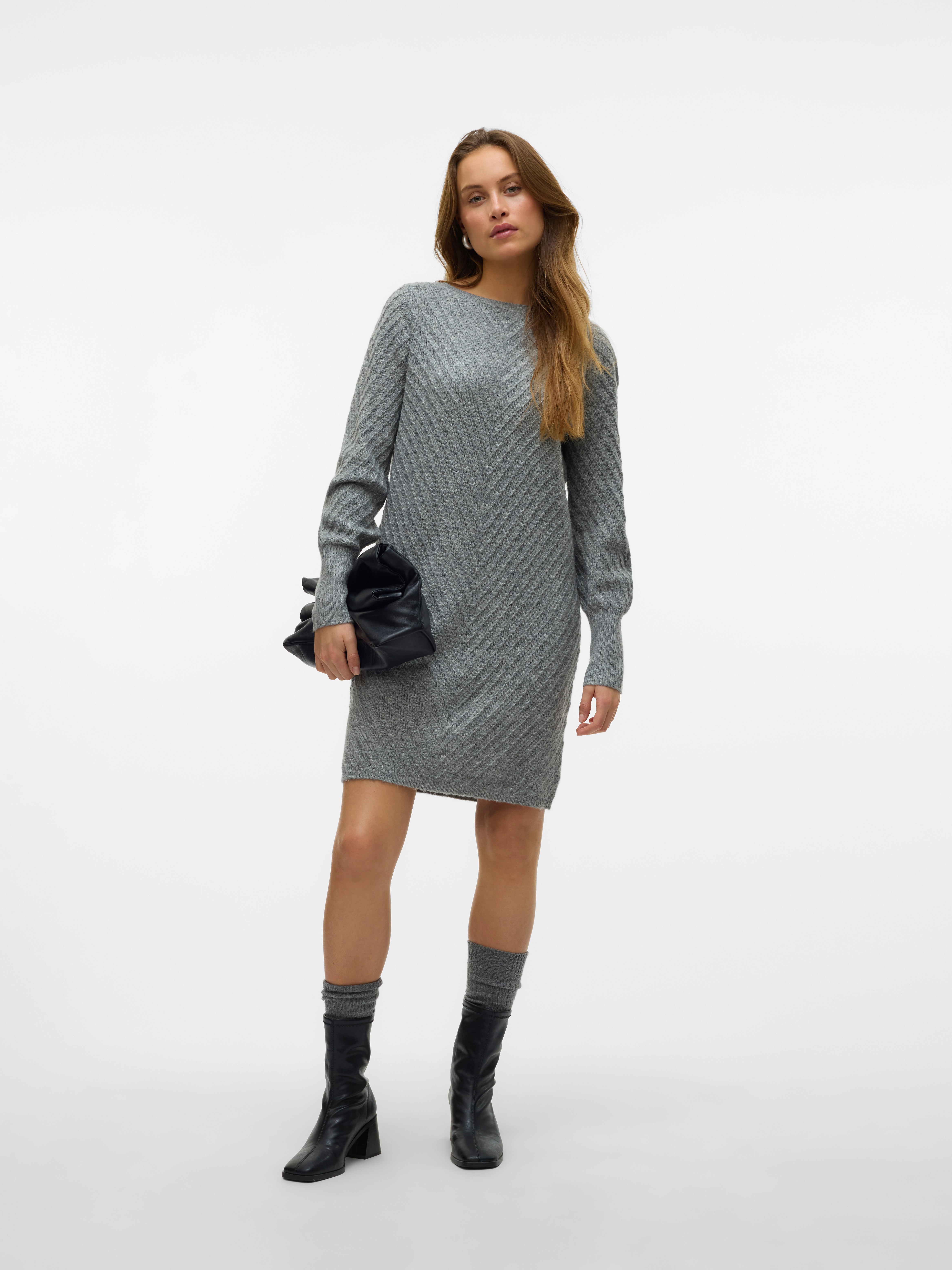 VMANJASTINNA Midikleid