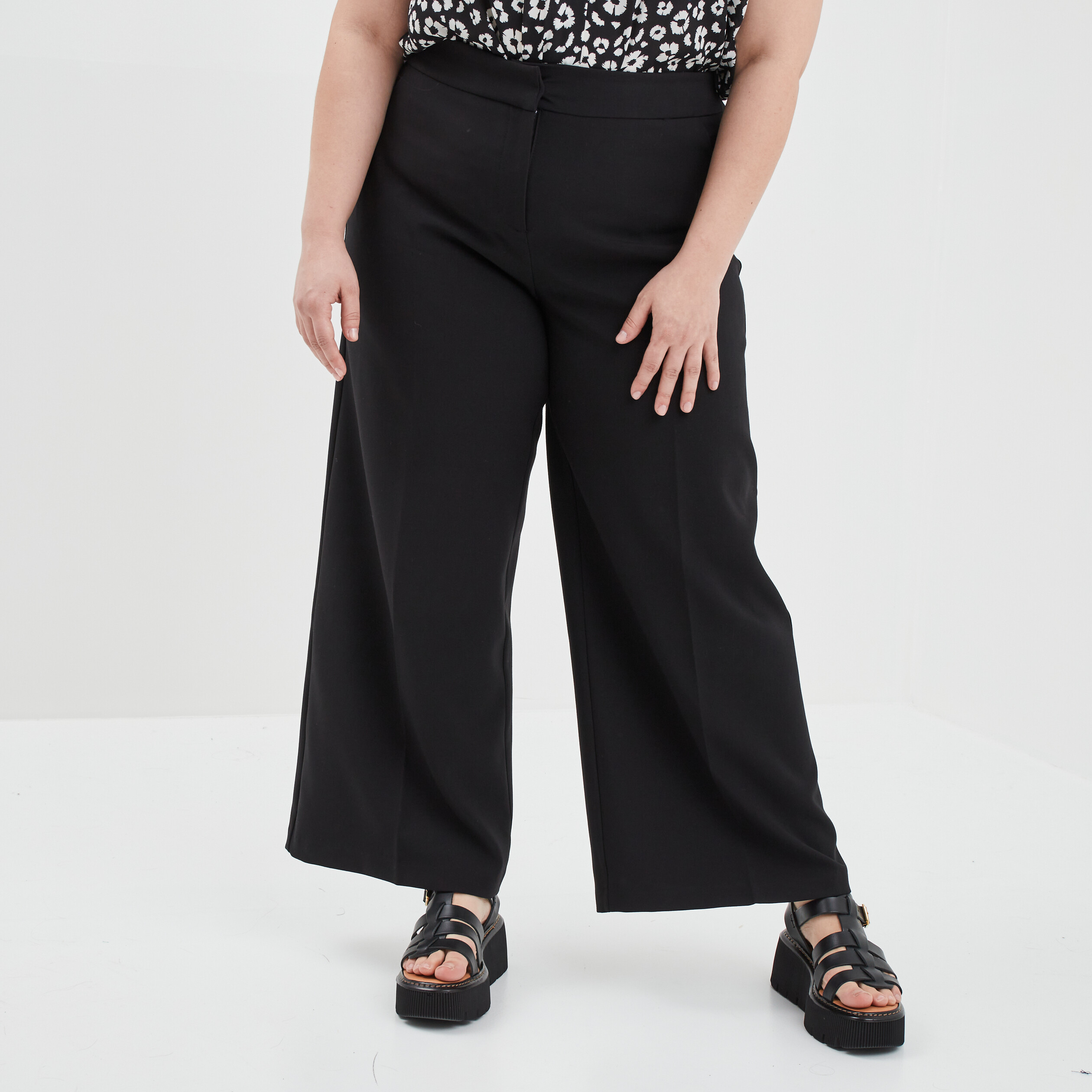Pantalon city large Modavista noir femme grande taille | La Halle