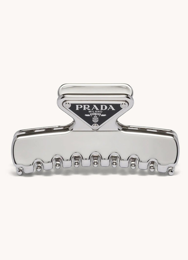 Prada hajcsat logóval