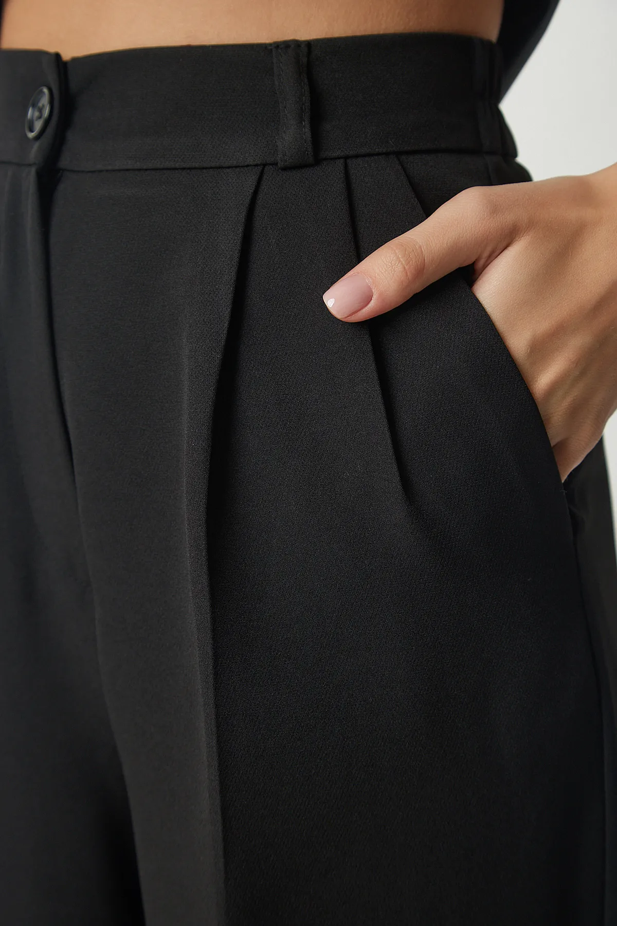 Happiness İstanbul  Schwarze Palazzo-Hose mit Taschen für Damen DW00001
