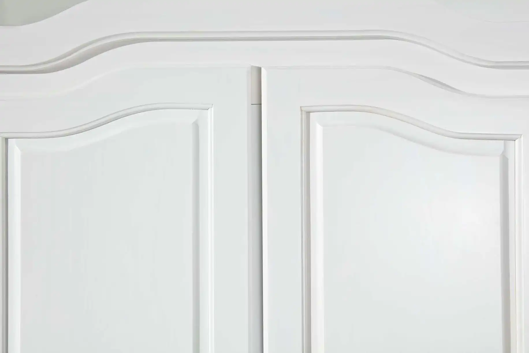Drehtürenschrank