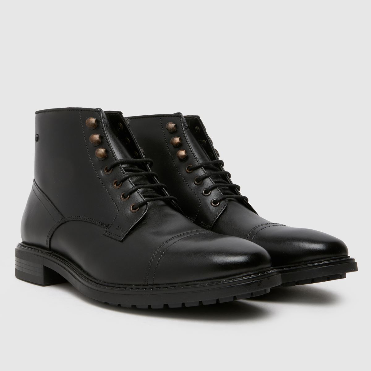 Base London – Svarta duke-boots med snörning