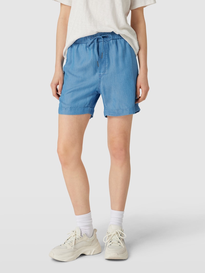 Jeansshorts mit fixierten Beinumschlägen in jeans