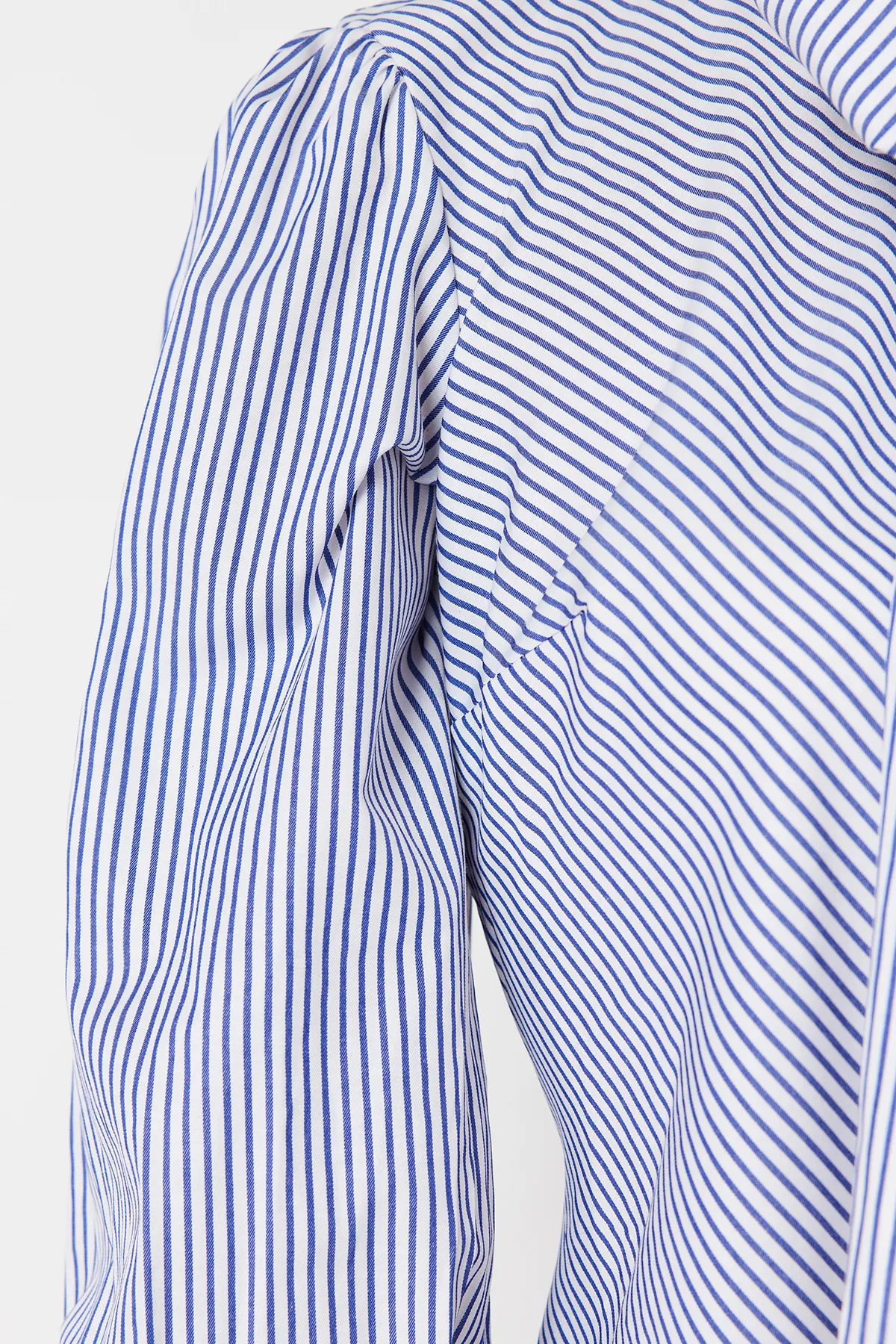 Trendyol Modest  Marineblaues gestreiftes Baumwollkleid mit Schleifendetail und Schleife TCTSS24EB00071