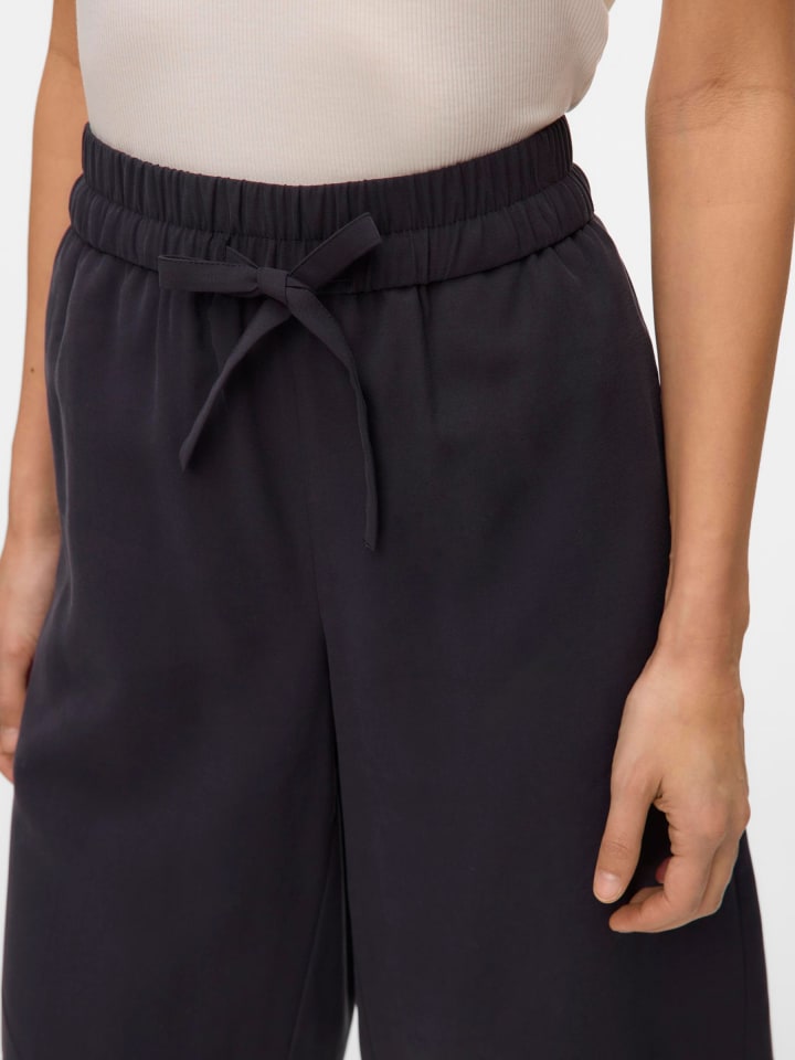 Vero Moda Shorts in Obsidian günstig kaufen