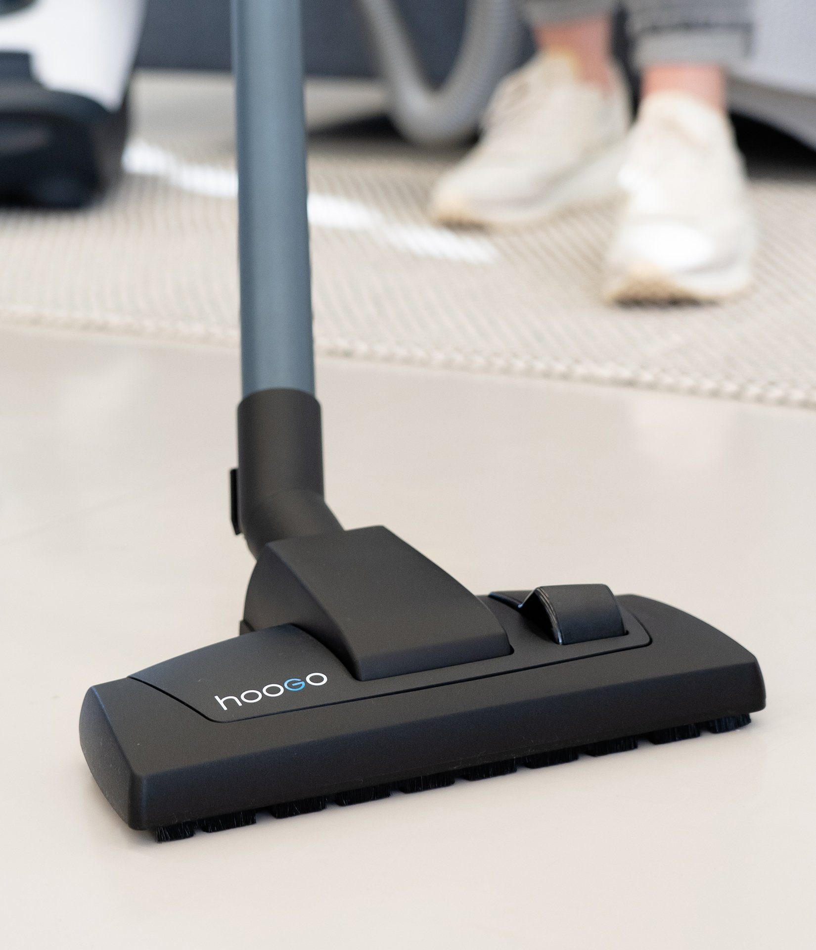 hoogo Bodenstaubsauger B3+, 850 W, mit Beutel, extra leise, Reichweite 11m, für Allergiker (HEPA 14)