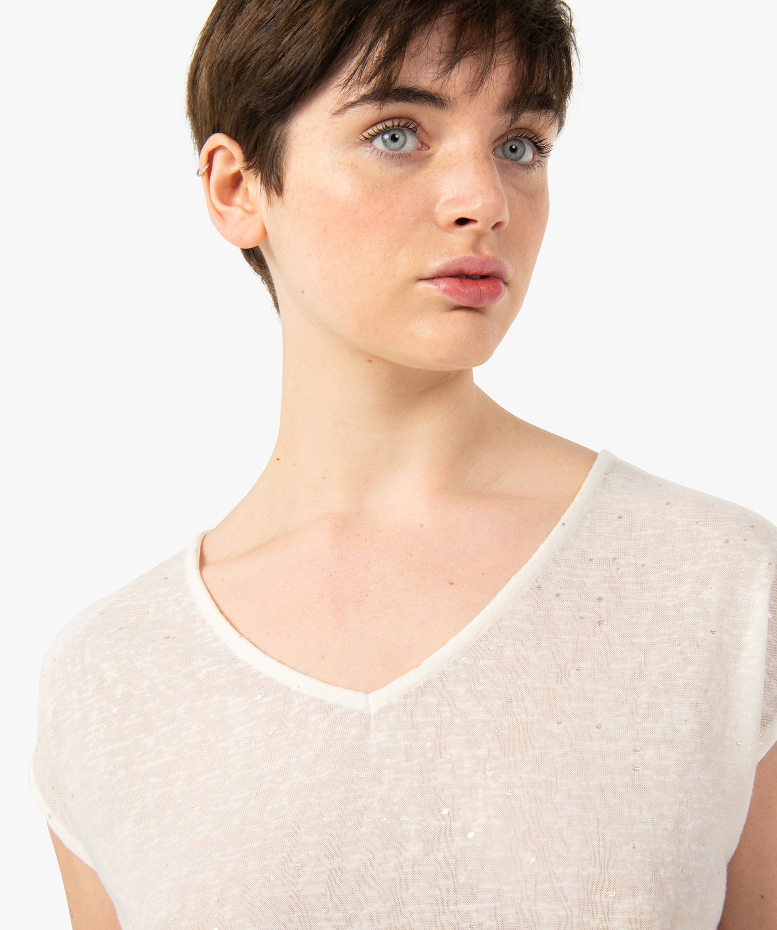 Tee-shirt femme sans manches en maille à motifs brillants ecru | GEMO