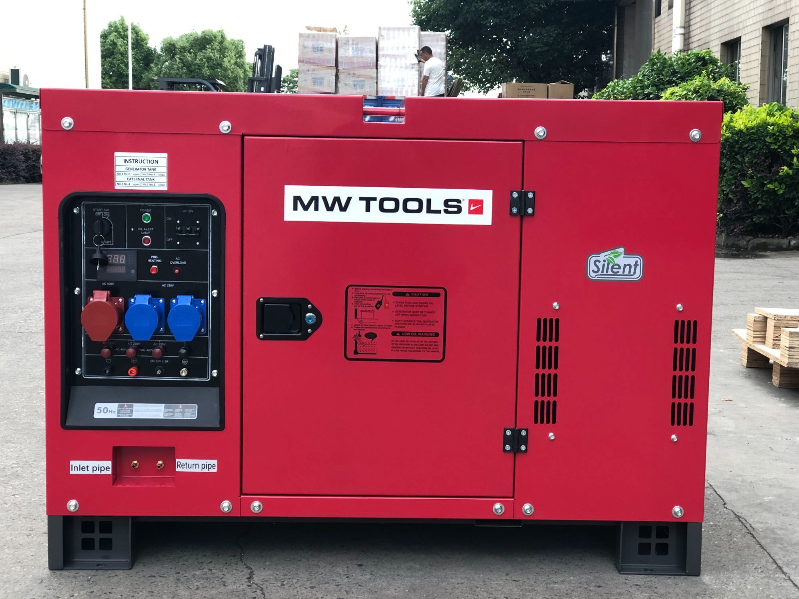 Metal Works 724562243 DG150EP Dieselgenerator 1x230V 12.0KW / 3x400V 15.0KW med anslutning för extern bränsletank