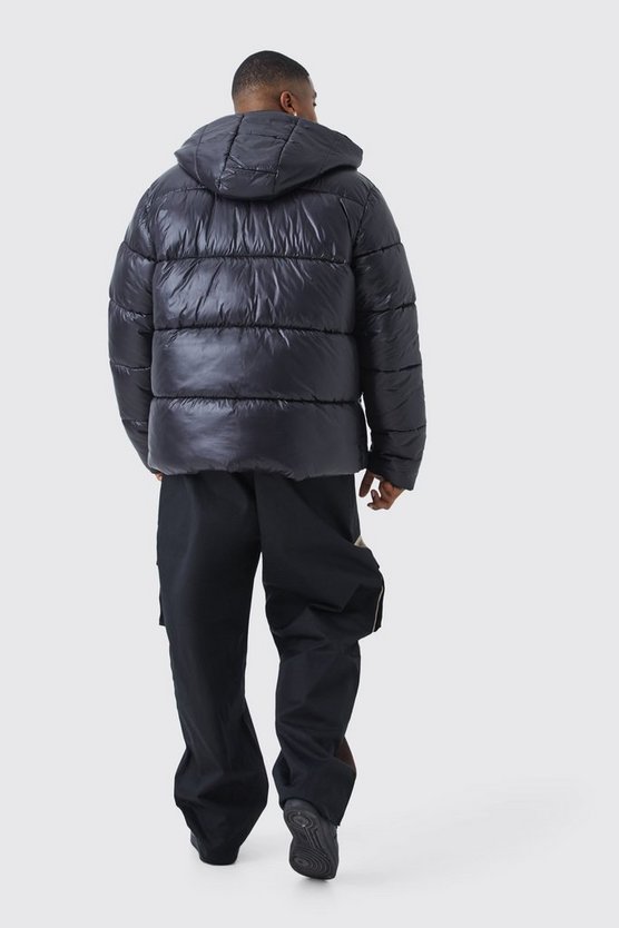 Plus hochglänzende Steppjacke