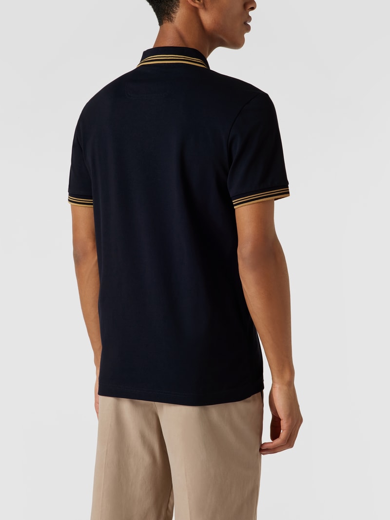Slim Fit Poloshirt mit Kontraststreifen Modell 'Paul Curved' in blau