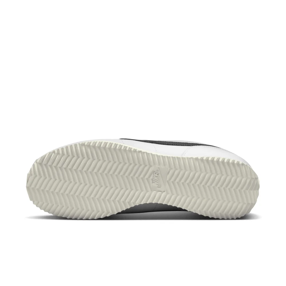 Nike Cortez DN1791-100 / weiss