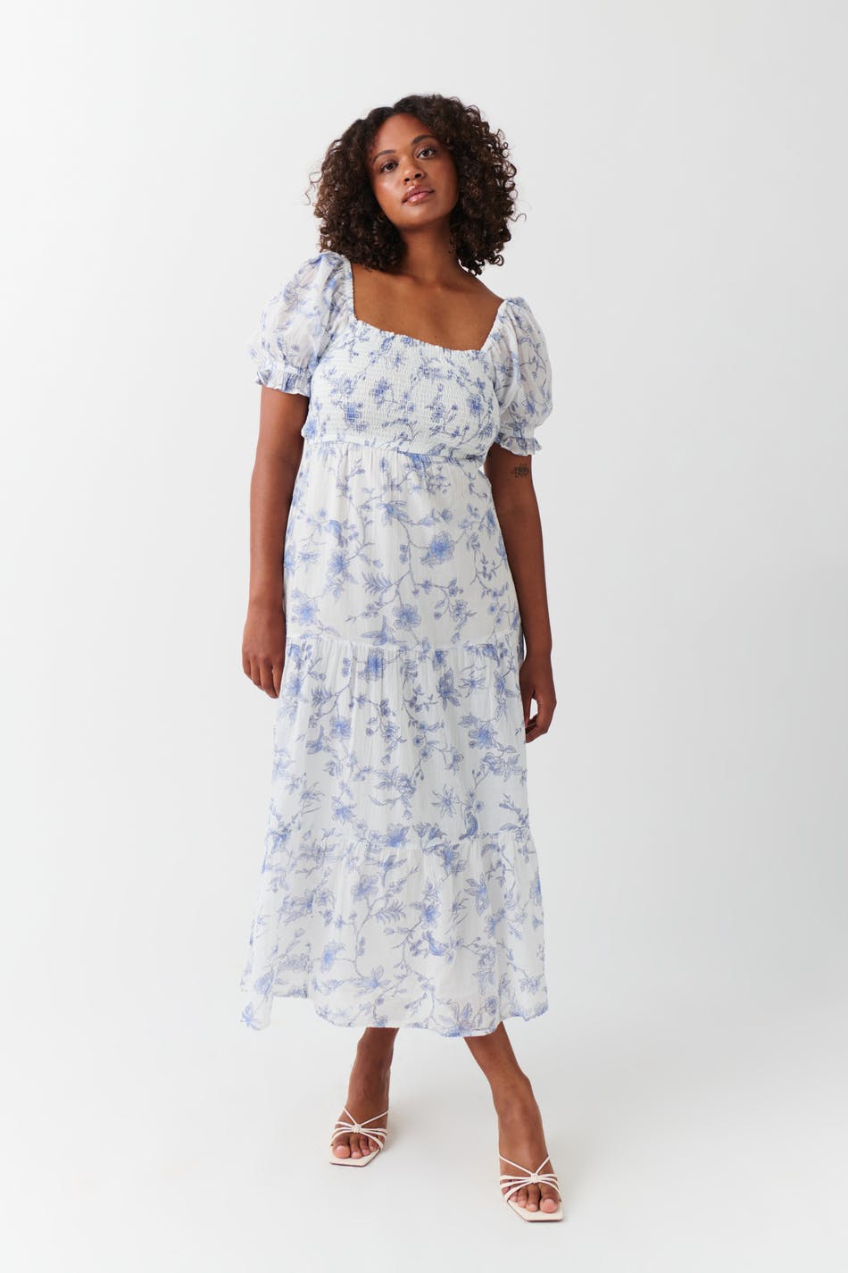 Puff sleeve dress