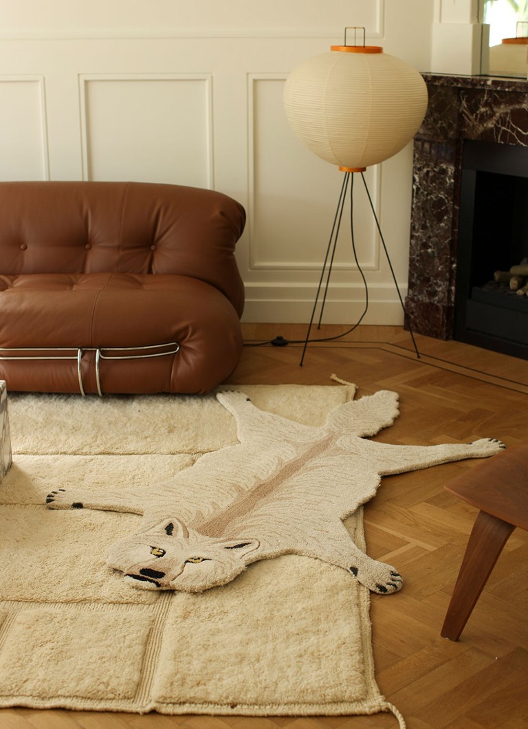 Doing Goods Woozy Wolf rug 163 x 110 cm