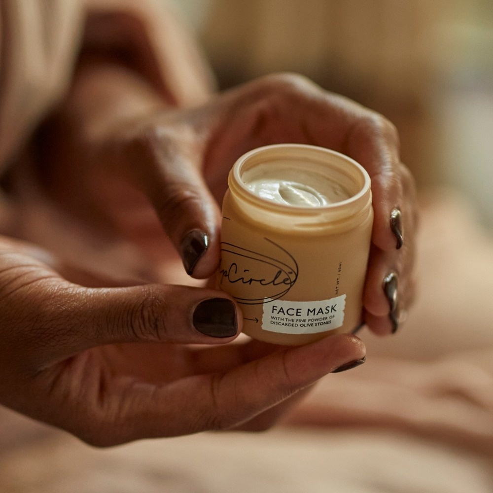 upcircle Care: Clarifying Face Mask with Olive Powder Care: Soin Visage