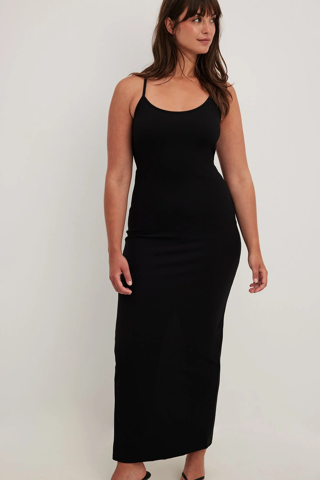 Maxikleid mit Rückendetail