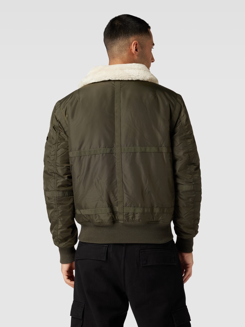 Jacke mit Kunstfellbesatz in olivgrün