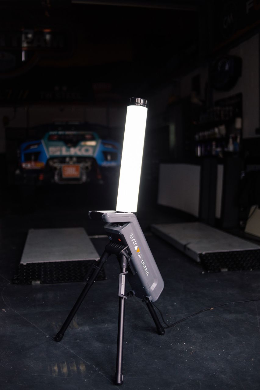 Batavia 18 V/230V Hybrid-LED-Arbeitsleuchte 360°(ohne Akku und Ladegerät)