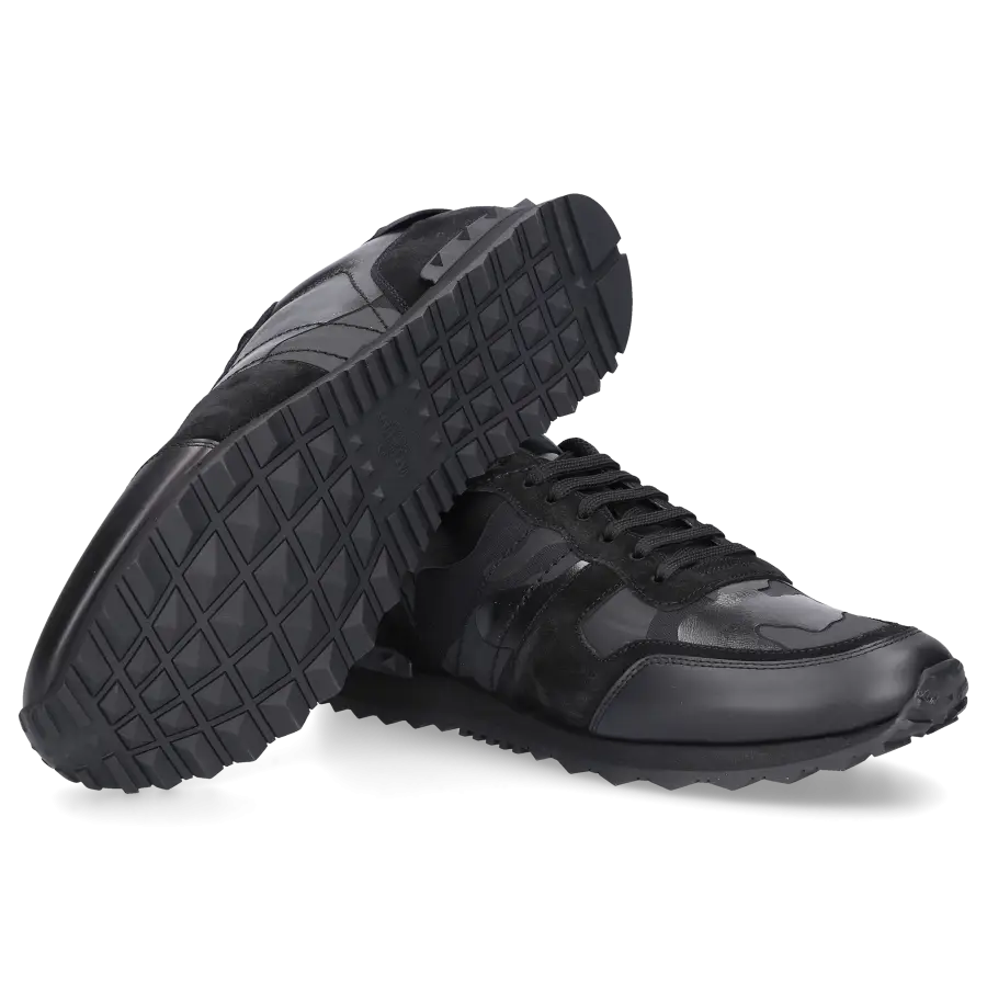 Valentino Garavani - Sneaker low ROCKSTUD Veloursleder - schwarz