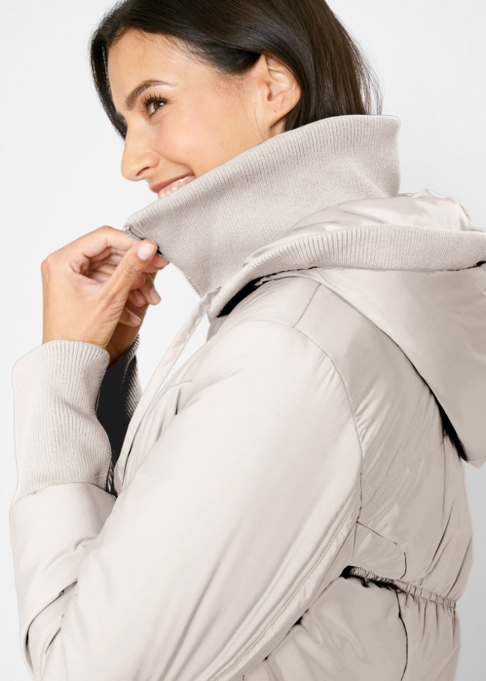 Steppjacke mit breitem Komfortbund und Kapuze