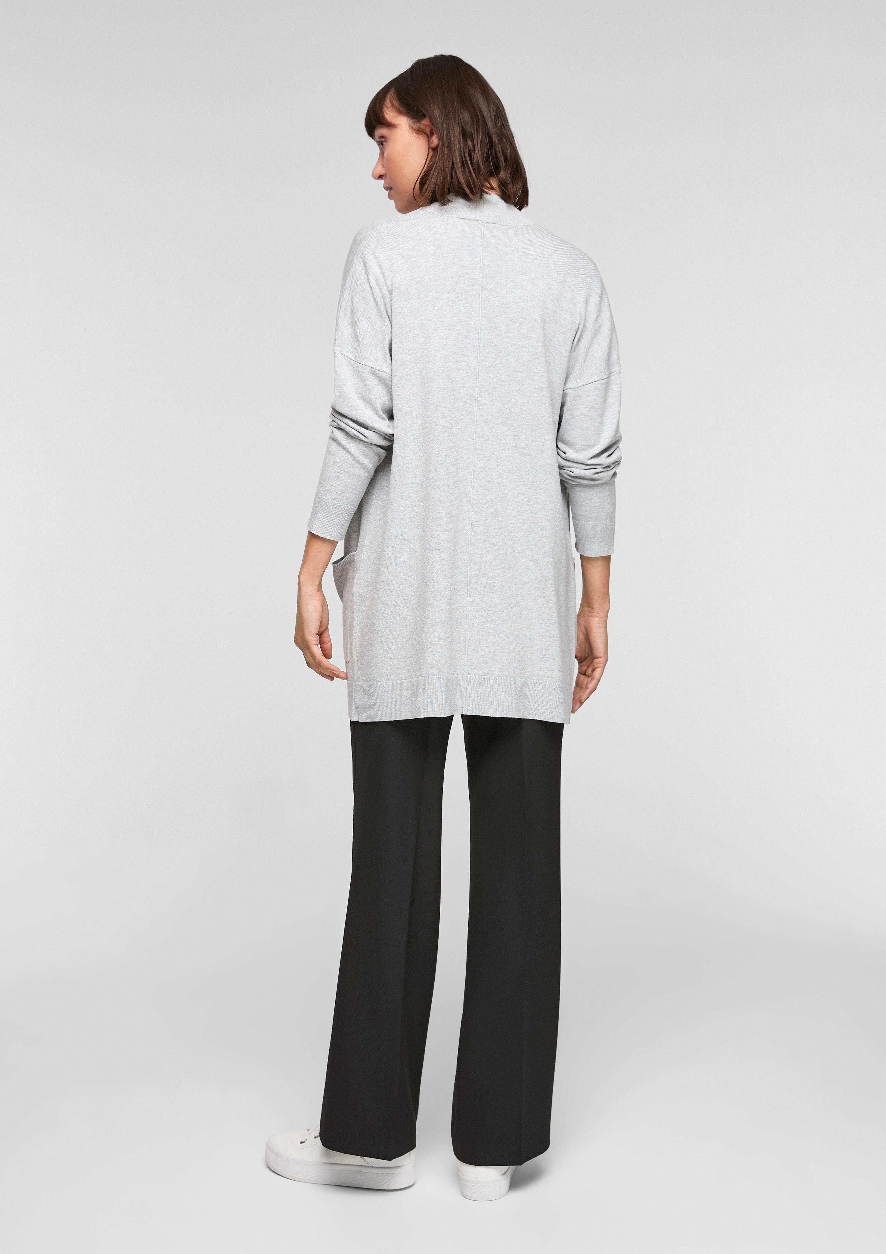 Cardigan aus Feinstrick  01.899.64.X047-9103